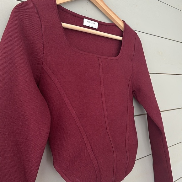 Babaton Sculpt Knit Long Sleeve Top – Size Small (Cabernet) - Picture 6 of 7